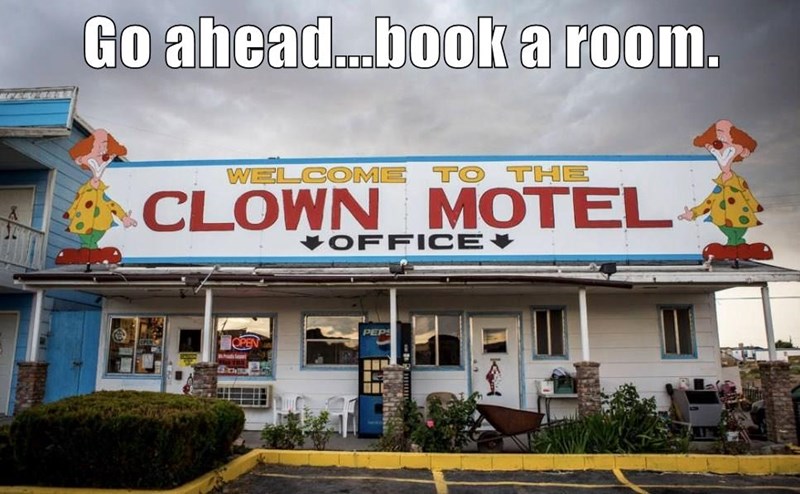 clown motel.jpg
