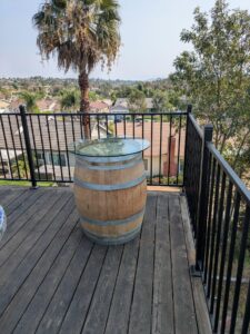 Wine_barrel_small